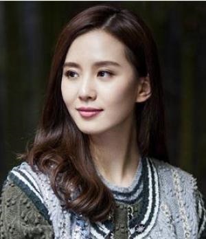时尚气质女生中长发发型 总有一款让你满意