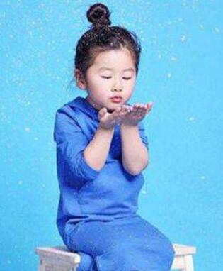 丸子头发型怎么扎好看  漂亮的丸子头发型