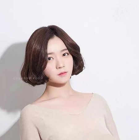 2022年下半年流行发型 依旧是短发主场