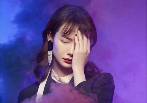 额头窄留什么发型好看 额头太窄刘海来弥补颜值提升魅力十足