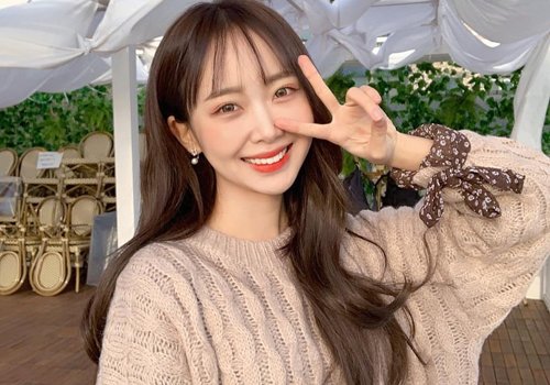 小方脸女孩子适合什么发型 做好修颜和流行小方脸女生美呆了