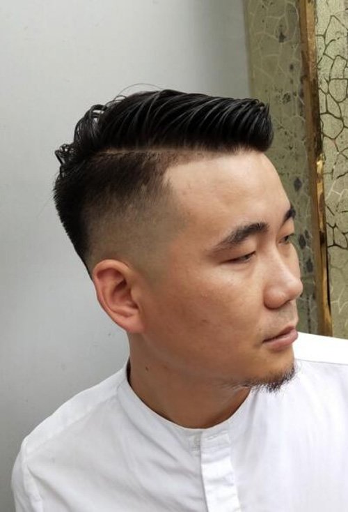 塑造极致秀气的男生短发图片 教你偏分头如何梳理显帅气