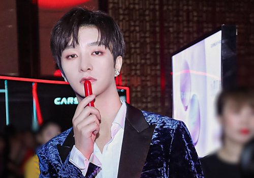男生偏分头时尚与否看刘海 25岁男生最新偏分刘海短发安利