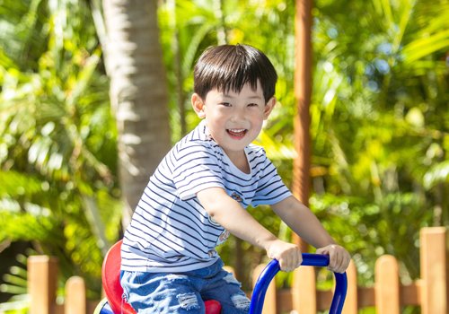 四五岁男宝宝夏季短发流行趋势 今年小男孩必火消暑清爽短发设计