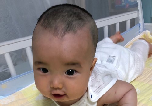 春夏给儿子剃个桃心头干净又可爱 小男孩最新桃心头剃法