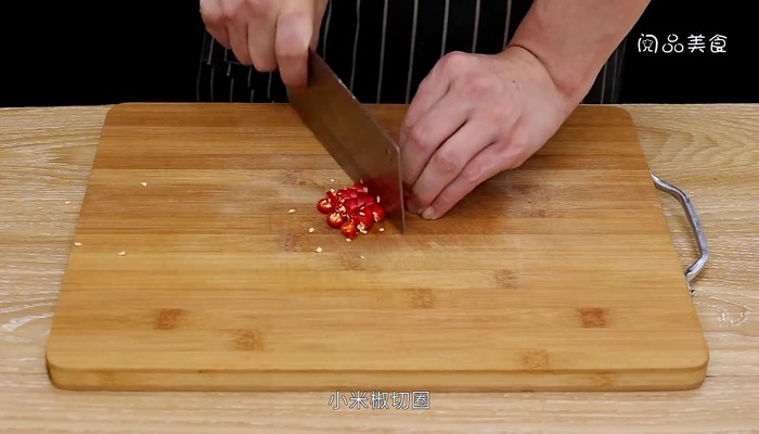 凉拌脱骨鸡爪的做法 凉拌脱骨鸡爪怎么做好吃 