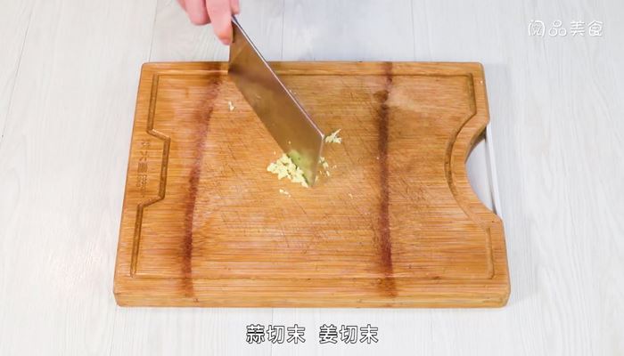 蒜拌秋葵鹌鹑蛋怎么做 蒜拌秋葵鹌鹑蛋的做法 