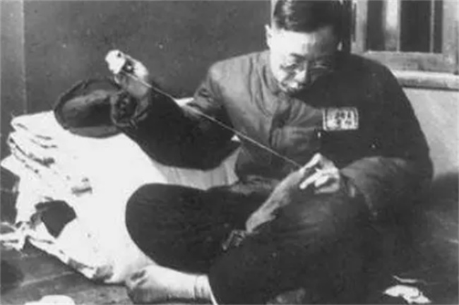 溥仪为什么不能生育 