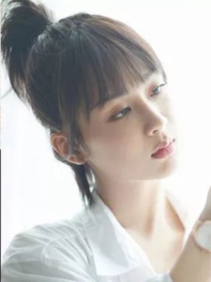 “氧气刘海儿”太全能  减龄又灵动