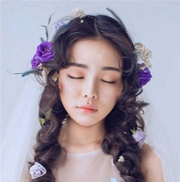 绝美伴娘双马尾发型 蓬松空气感编发