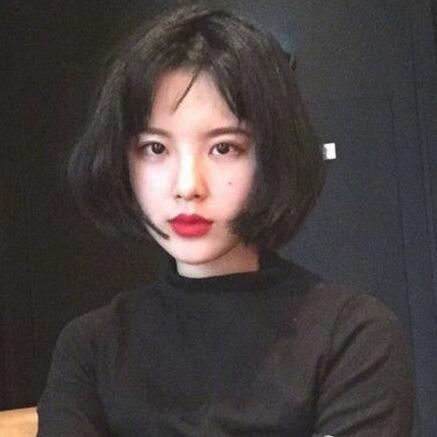 头发多大头圆脸女生适合瘦脸短发