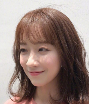 日系甜美短发女生  清纯更显气质