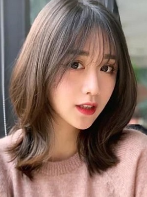 2023锁骨发刘海发型  完美修颜的锁骨发刘海型发型
