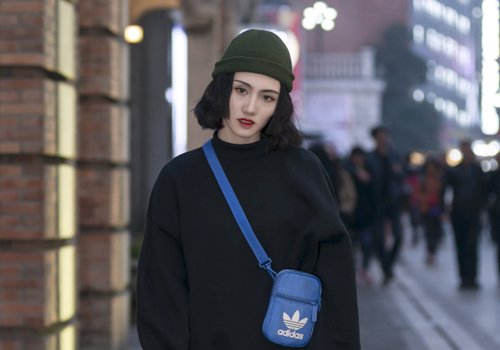 2021年女生学生头改造新方法 潮女最爱的学生头短烫发超时髦