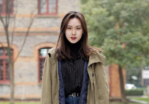 头顶有点尖女生梳中分发型错不了 尖头顶消失不见美的更温柔淑女