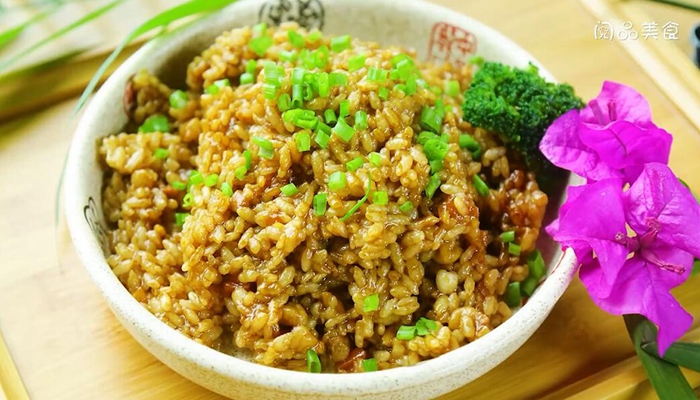 胡萝卜肉丁焖饭的做法 胡萝卜肉丁焖饭怎么做 