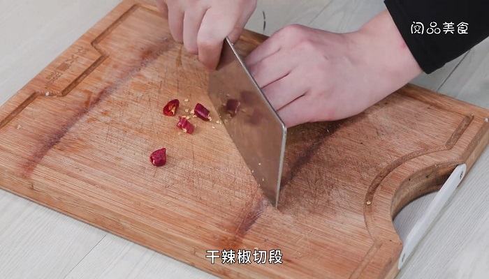 鲫鱼烧虾怎么做 鲫鱼烧虾的做法是什么 