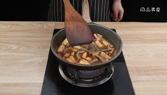 鳝鱼烧茄子的做法 鳝鱼烧茄子怎么做好吃 