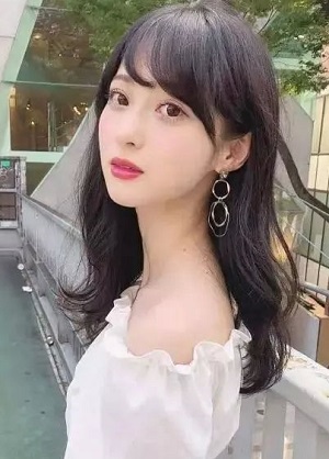 2023最爆款懒人烫中长卷发发型  中长卷发女神发型的标