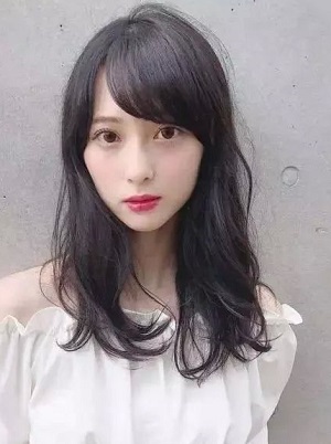 2023最爆款懒人烫中长卷发发型  中长卷发女神发型的标