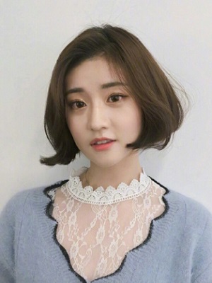 清爽短发女生造型  可爱的女生短发发型