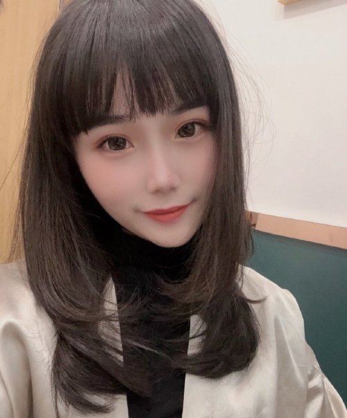 脑门窄的女人适合梳的发型图片 窄脸女生做发型记住修颜要素是什么