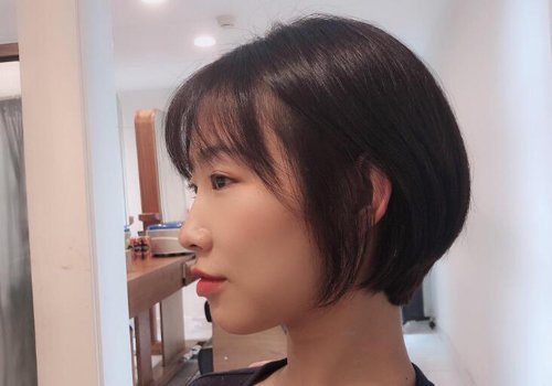 后脑勺扁平女生更适合梳短发 时尚气质内扣波波头是你最佳发型