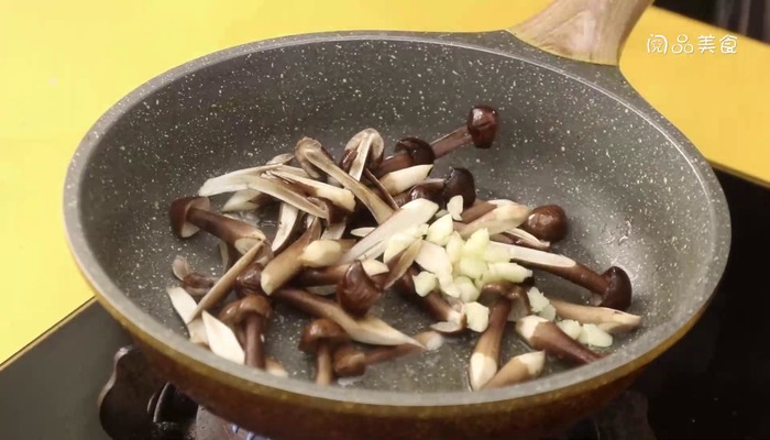 鸡枞菌豆腐汤的做法 鸡枞菌豆腐汤怎么做才好吃 