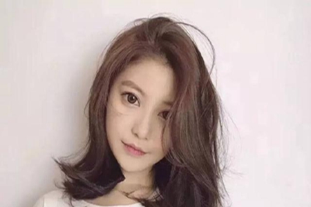 显瘦的女生发型有哪些？好看显瘦的发型推荐