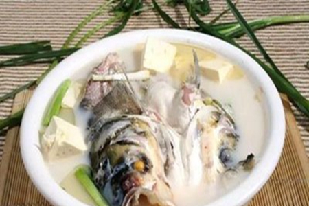 秋日养生汤做法，多喝养精气血精神满满