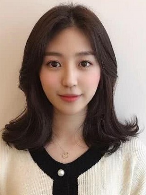 2023最新锁骨卷发发型推荐  超级减龄锁骨发发型