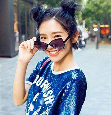 最美不过犄角发型 新出的美颜神器