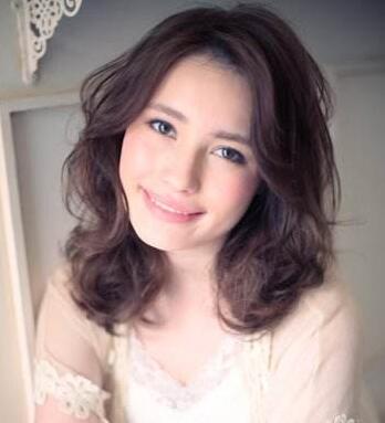 夏季甜美修颜的蛋卷头日系发型女 清新迷人又减龄