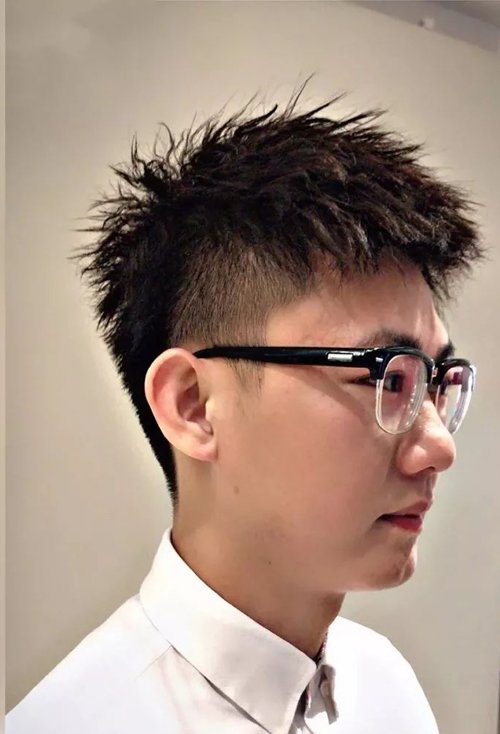 换季最为帅气的短头发造型 一路向潮的男生短头发大盘点