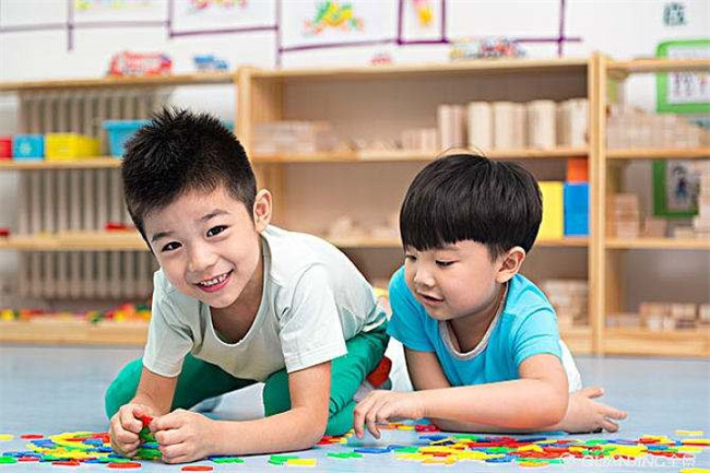 孩子在幼儿园不懂得拒绝别人怎么教育 
