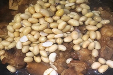 炖猪蹄怎么做好吃又容易烂？黄豆炖猪蹄的做法