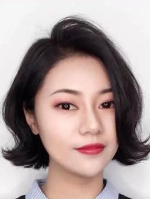 显脸小可爱俏皮的发型  2023秋季女生流行发型
