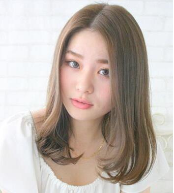 圆胖脸妹子最佳遮肉发型
