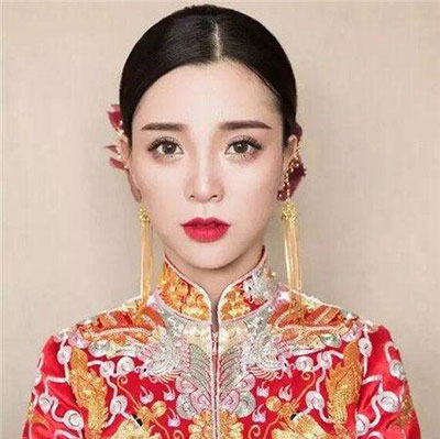 秋冬款中式新娘发型 绝美新娘秀禾造型