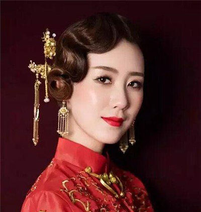 秋冬款中式新娘发型 绝美新娘秀禾造型