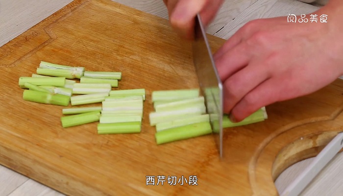 芹菜拌凉菜的做法 芹菜拌凉菜怎么做 