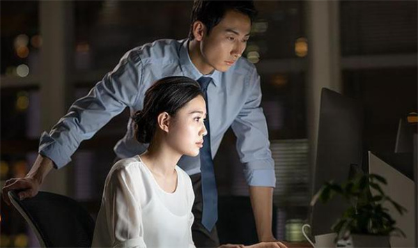 ​加班让年轻人没时间结婚生娃 如何破局？ 