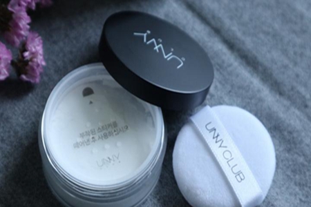 平价好用的散粉有哪些？分享六款好用散粉平价不踩雷！