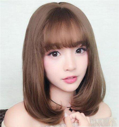 女生中长短梨花头 内扣梨花头染发