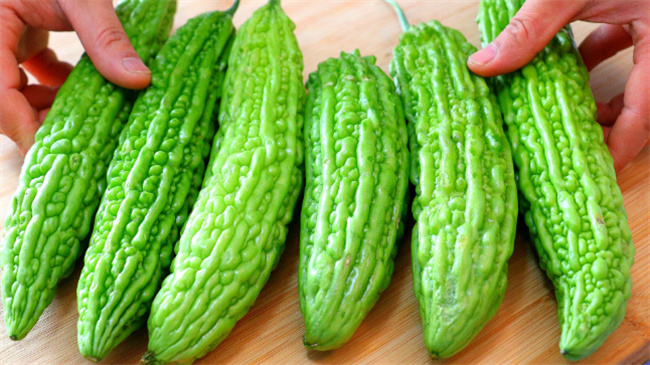 ​常吃苦瓜有什么好处 吃苦瓜怎么去除苦味 