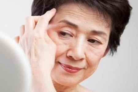 衰老的原因有哪些？这五个原因会悄悄变老