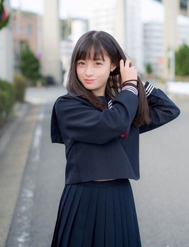 气质女生长直发设计发型 森女系发型