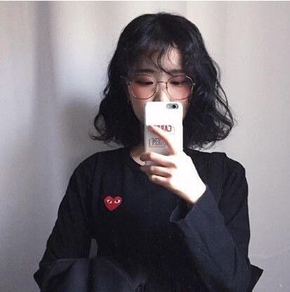 2023留什么刘海最好看 最新流行减龄卷刘海发型女