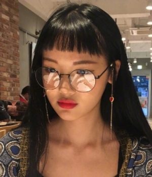 最新最好看的修颜瘦脸长发发型 显时尚美范