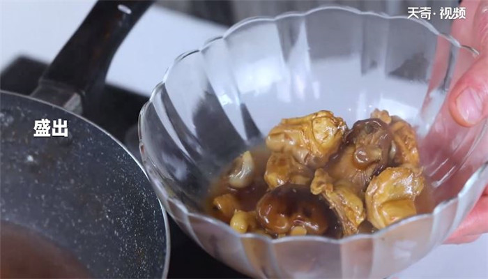 香菇炖鸡面的做法 香菇炖鸡面怎么做 